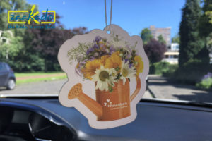 Fleurametz Auto luchtverfrisser logo eigen vorm fruit bloemen auto geur transportsector giveaway ZaaKado Rotterdam Relatiegeschenk bloemengroothandel fris zaakadotip